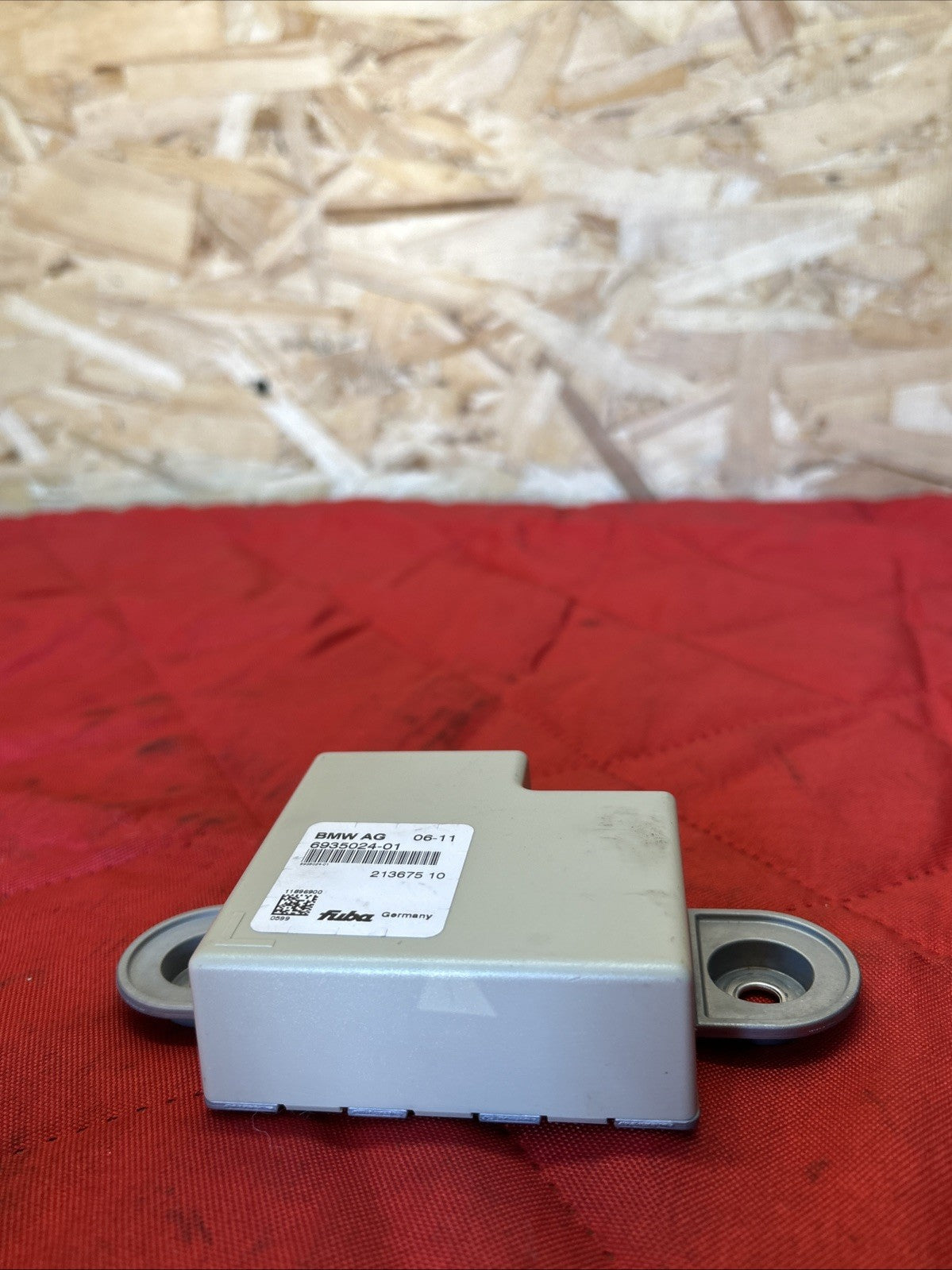 BMW 2011-2017 F25 X3 F10 F30 3 SER 5 SER ANTENNA AMPLIFIER/CONTROL OEM 6935024