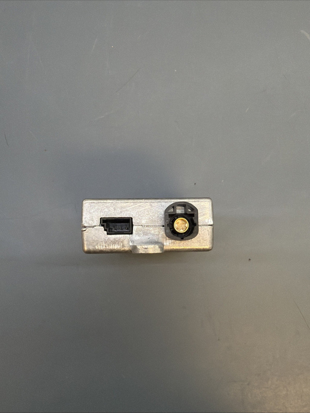 08-10 BMW E90 E92 E60 E63 USB Hub Aux Audio Interface Control Module 9123739 OEM