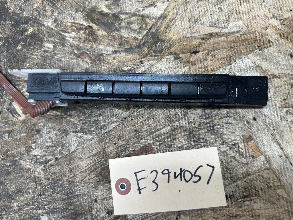 BMW 08-13 E90 3 SERIES PARKING DISTANCE CONTROL SWITCH PANEL OEM 6962590