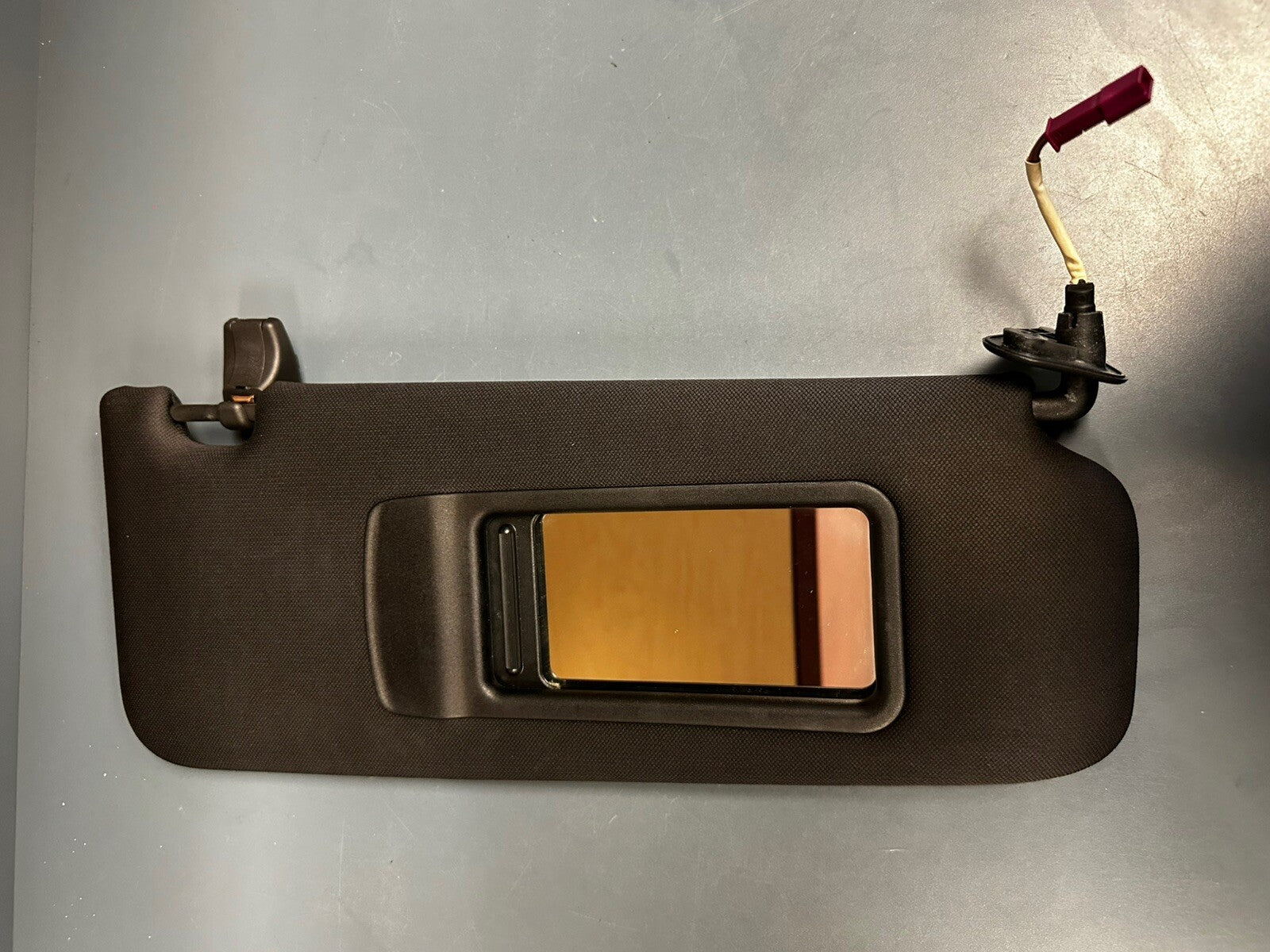 06-12 BMW E90 E91 328i M3 SEDAN SUN VISOR MIRROR RIGHT PASSENGER OEM 6905983
