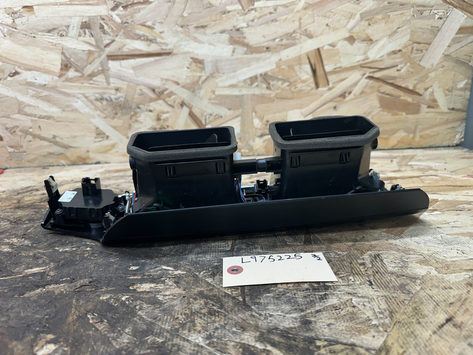 BMW 11-17 F25 X3 ENGINE START STOP+CENTER DASH AIR VENTS BLACK OEM 918474309