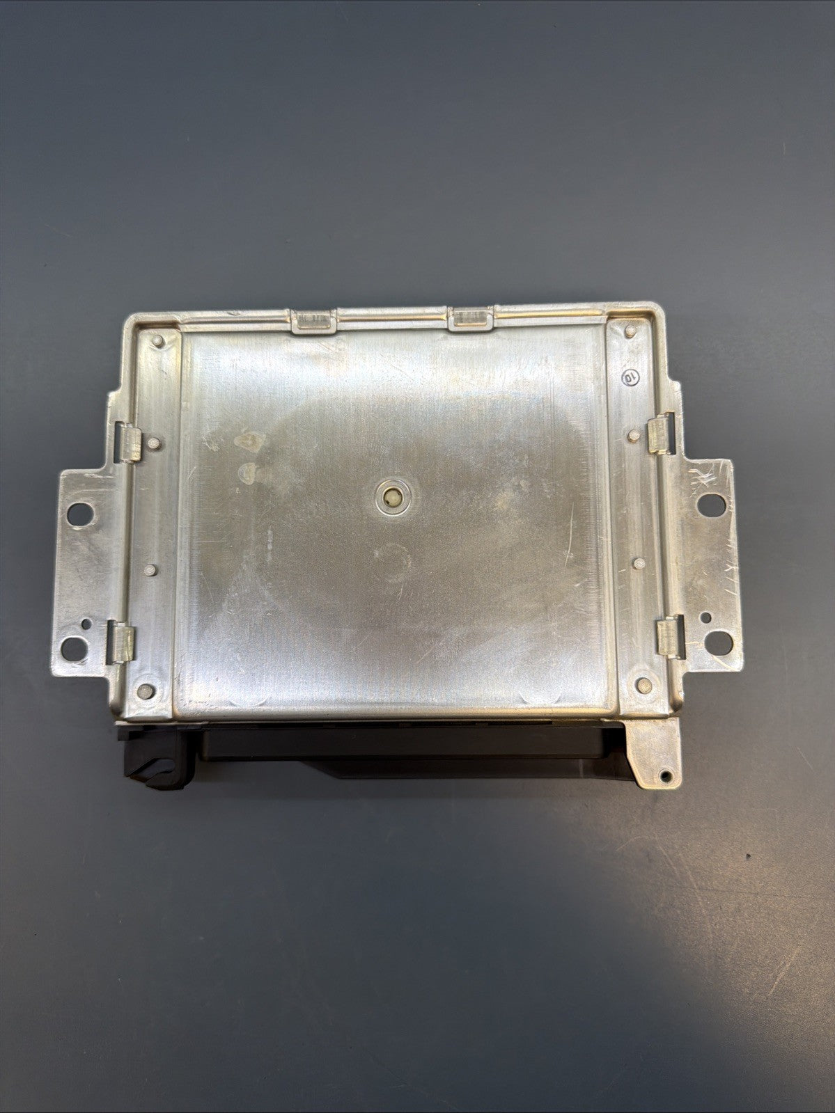1999 BMW 740 BODY CONTROL MODULE BCM BCU BOSCH 1164131