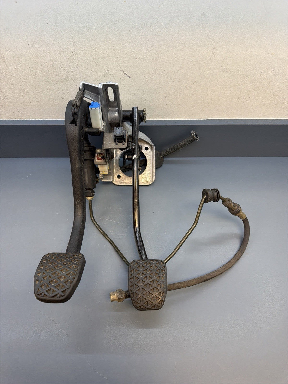 BMW E46 Manual Pedals Assembly Transmission Swap Clutch Brake LHD 1163863