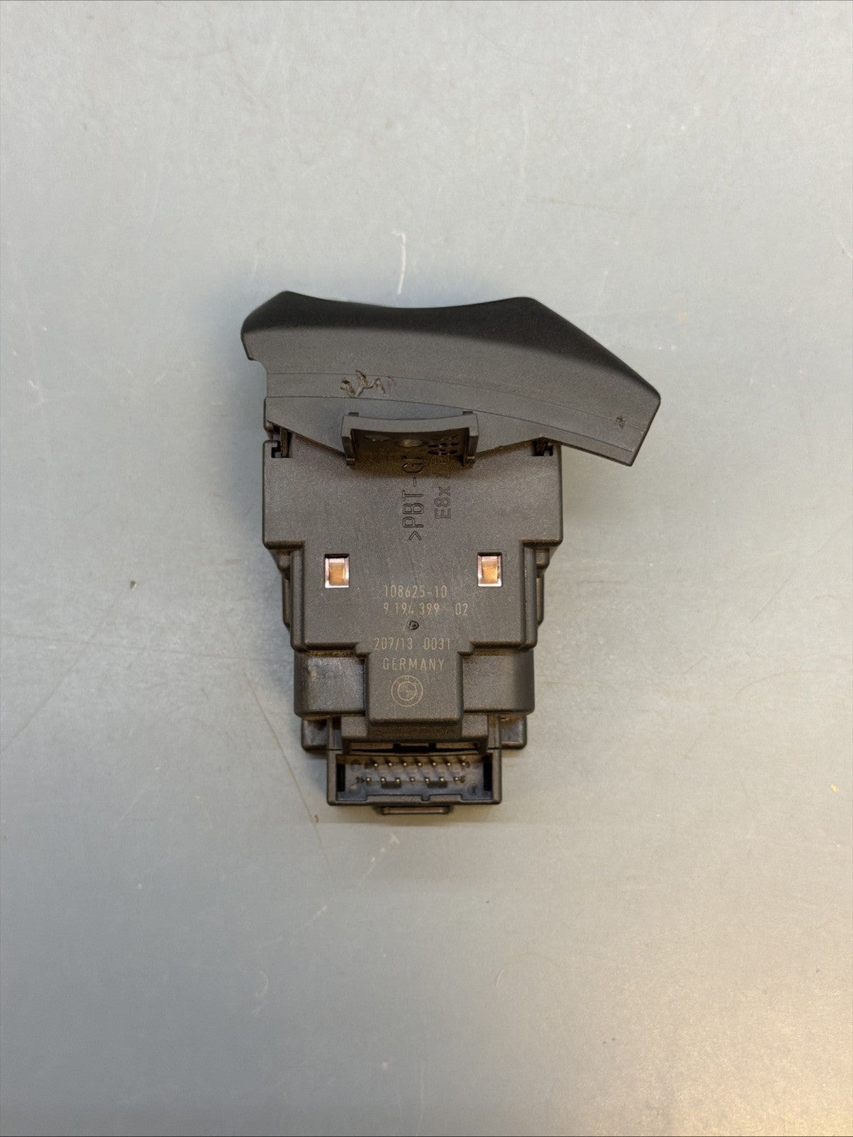 2009-2015 BMW X1 E84 Ignition Control Module 9194399-02