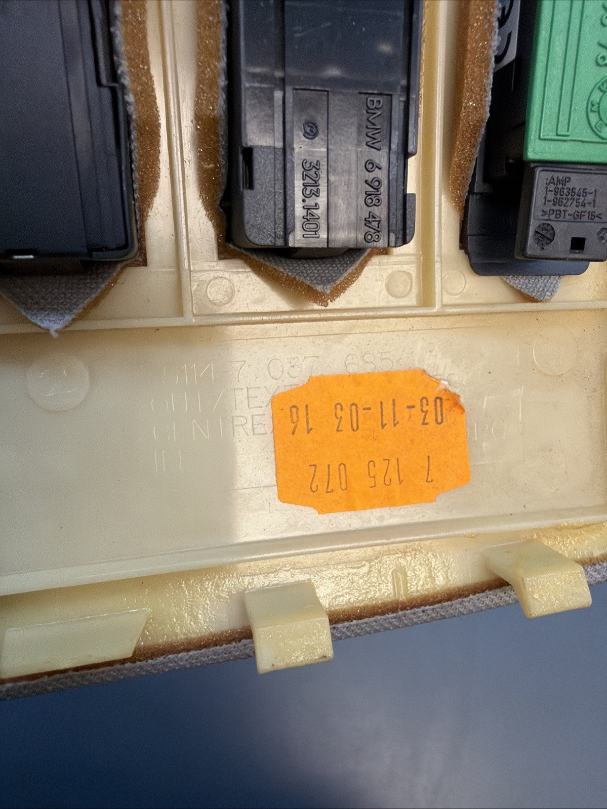 08 BMW 535xi E60 Front Upper Sunroof Mic Switch Control Switch Trim OEM 7125072