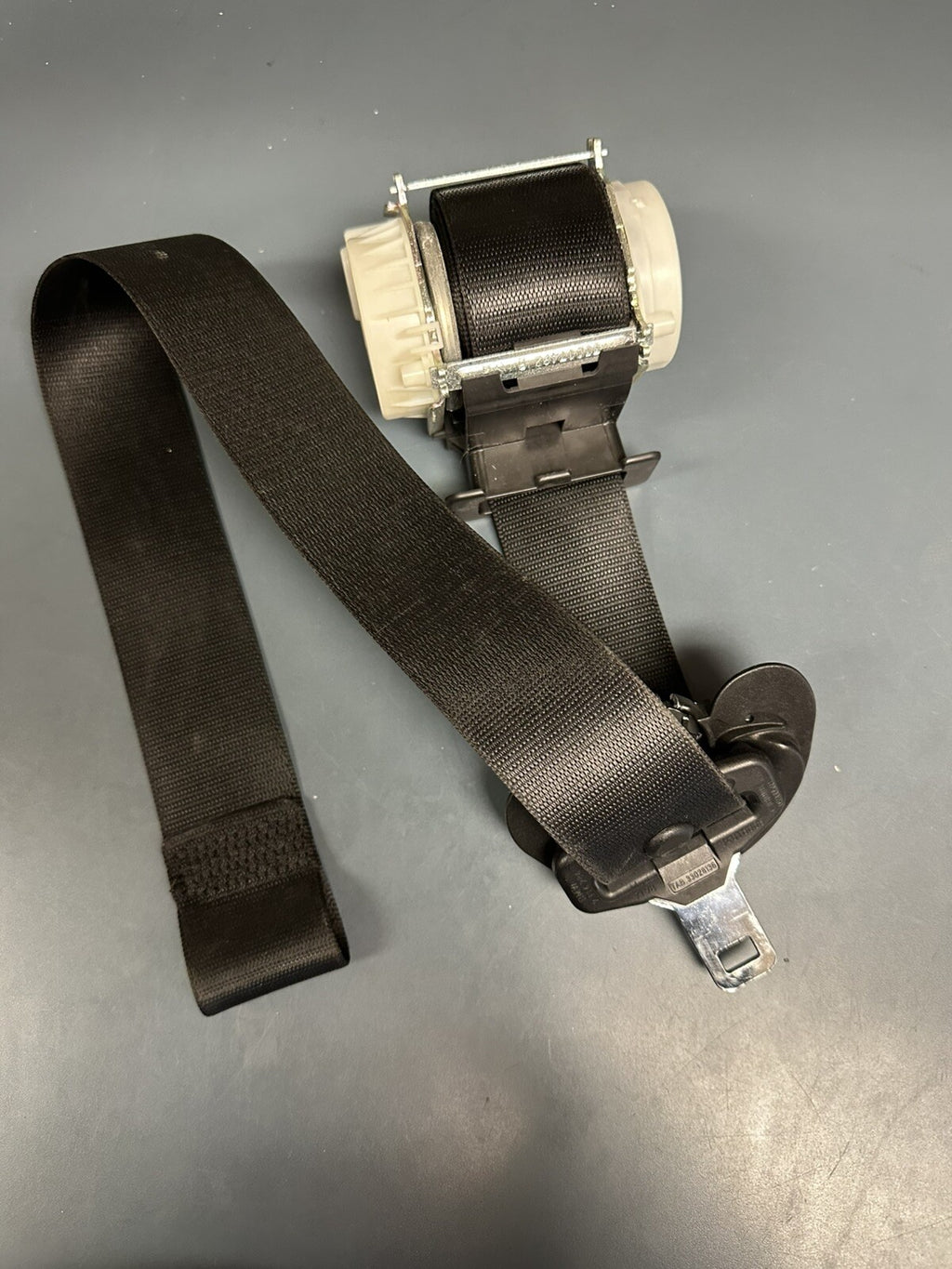 07-11 BMW 328i Passenger Right Front Seat Belt Retractor OEM 34016740