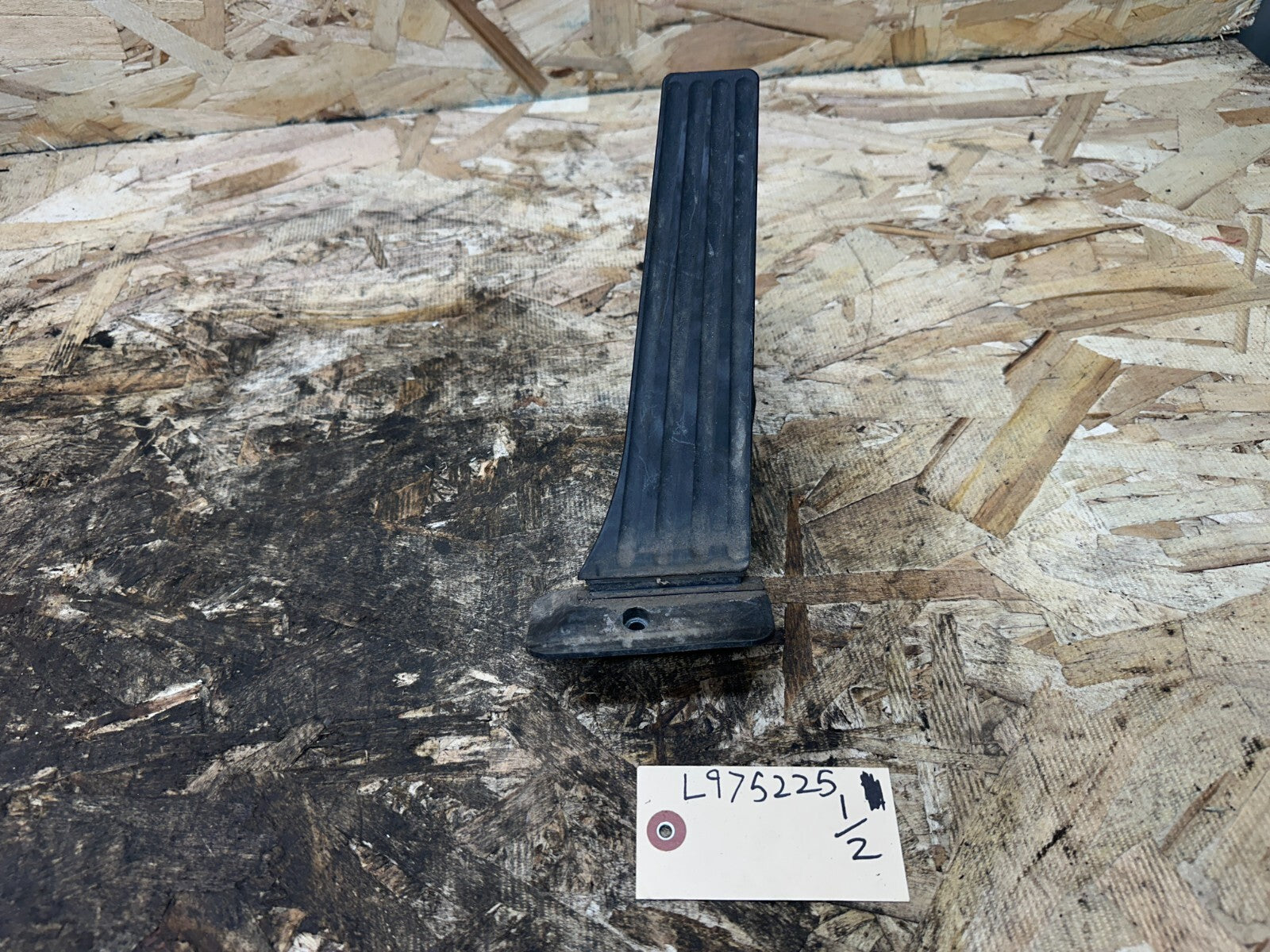 BMW 2011-2017 F25 X3 E90 F10 GAS ACCELERATOR THROTTLE PEDAL OEM 6852644