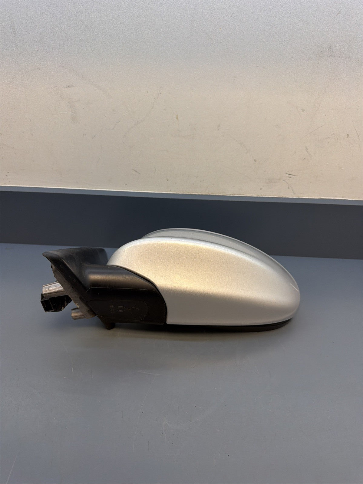 06-08 BMW E90 E91 325i Front Left Driver Side Rear View Mirror OEM