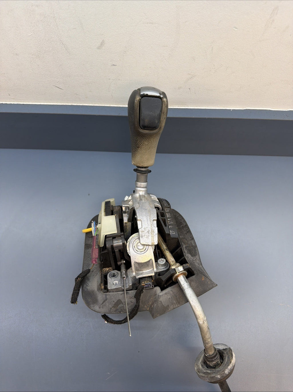03-05 BMW E85 Z4 AUTOMATIC TRANSMISSION GEAR SHIFTER SELECTOR 7514885 OEM