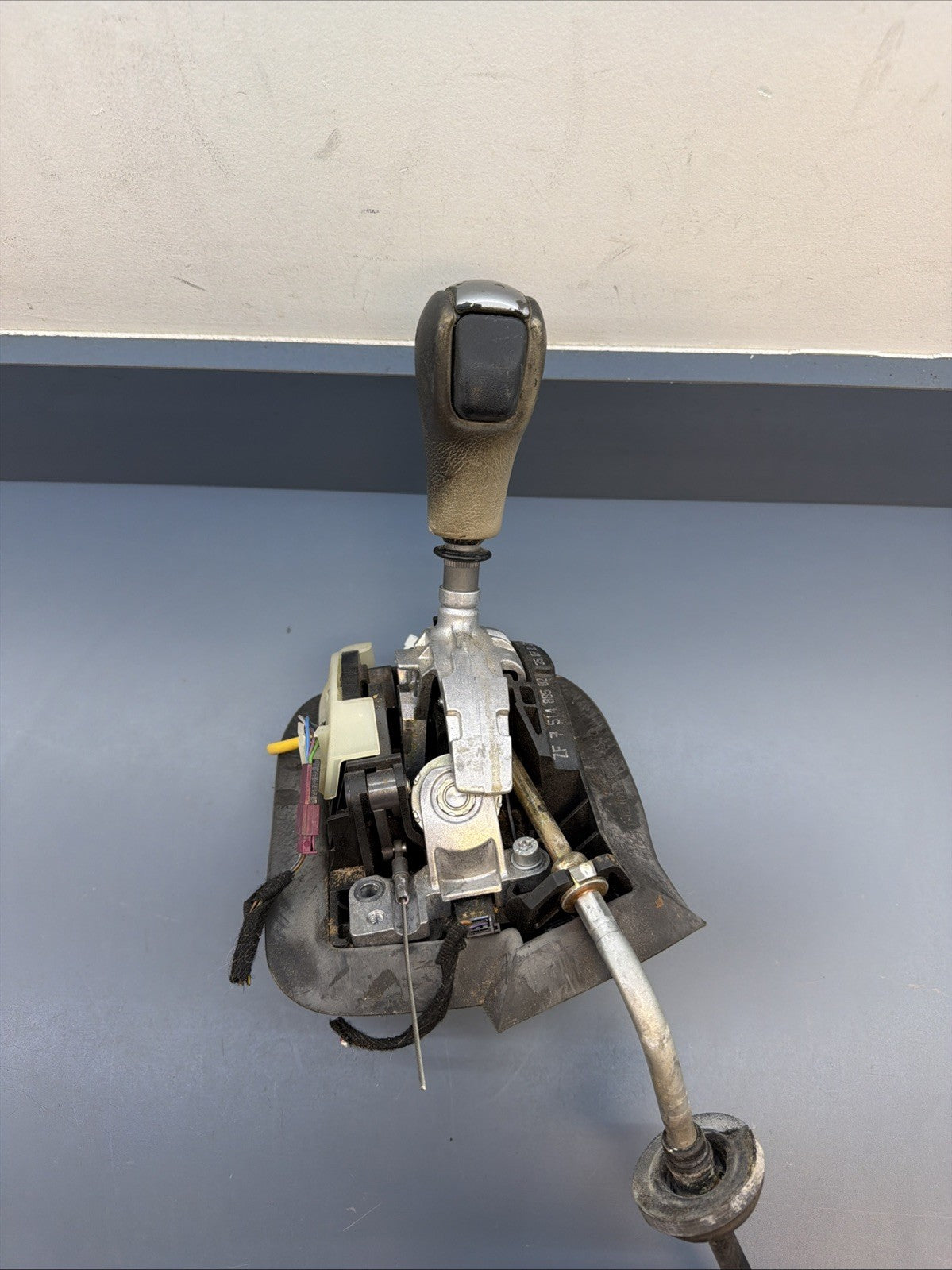 03-05 BMW E85 Z4 AUTOMATIC TRANSMISSION GEAR SHIFTER SELECTOR 7514885 OEM