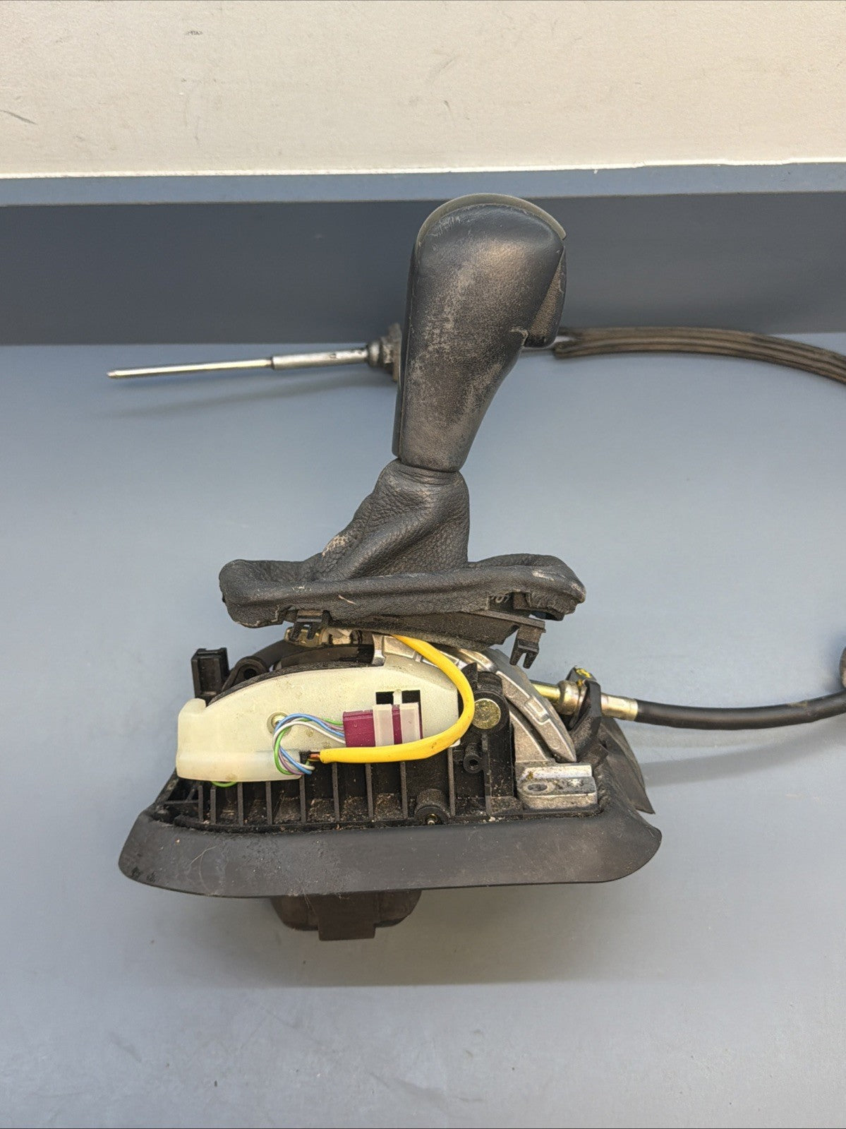 BMW 99-06 E53 X5 STEPTRONIC AUTOMATIC GEAR SHIFTER SELECTOR OEM 7525329