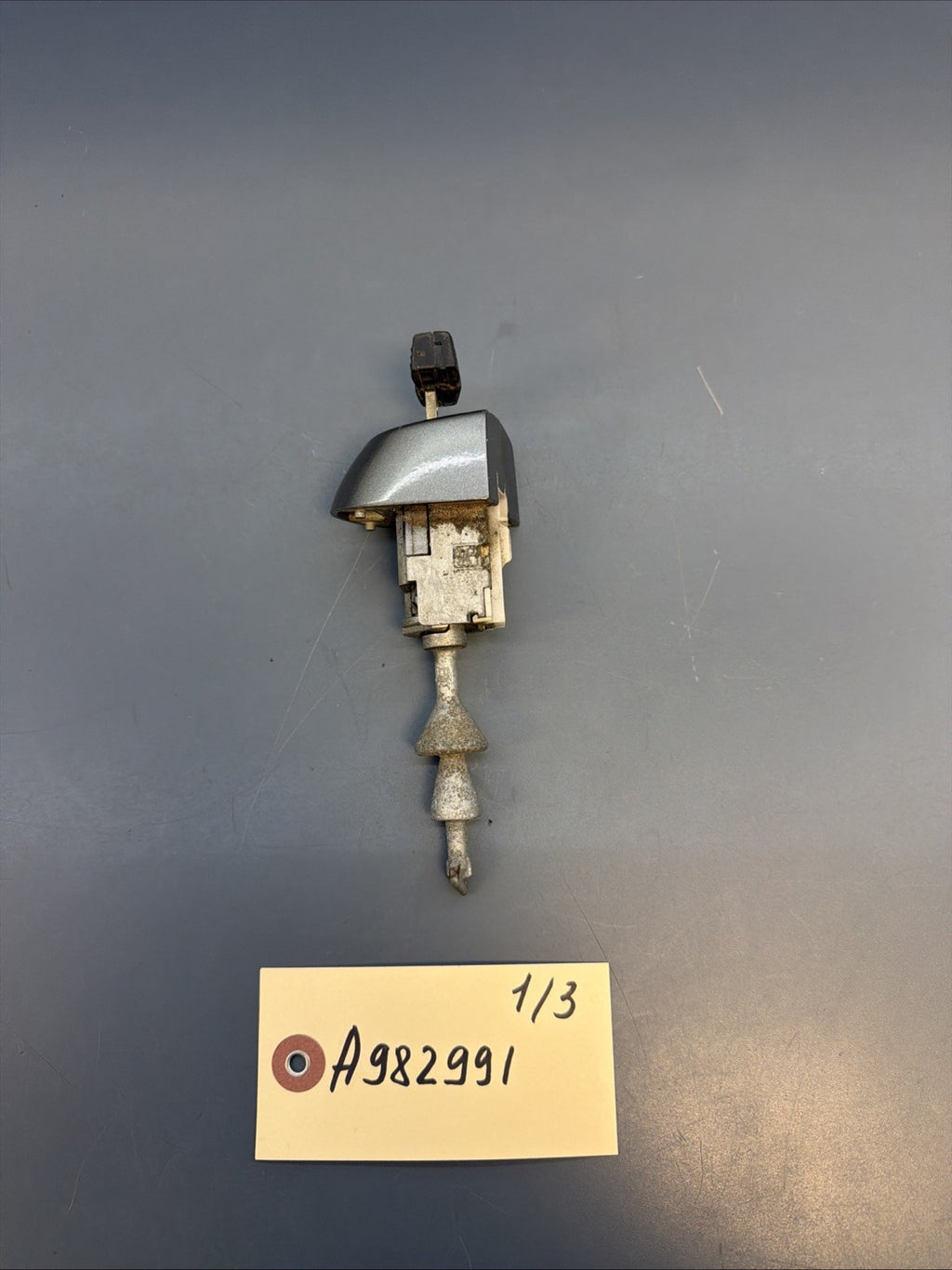 07-13 BMW 328i 335i xi E90 E92 Front Left Driver Door Lock Assembly WITH KEY OEM
