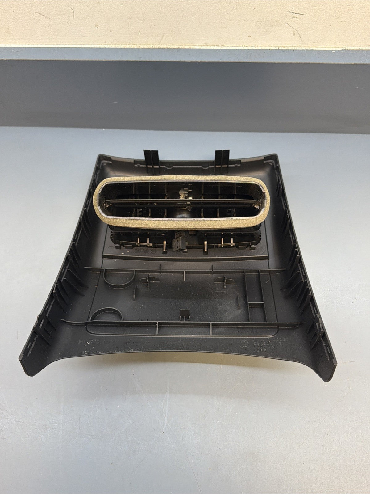 BMW E90 3 SERIES Rear Console AC Heat Air Vent Grill OEM 6932023 6932024 7129556
