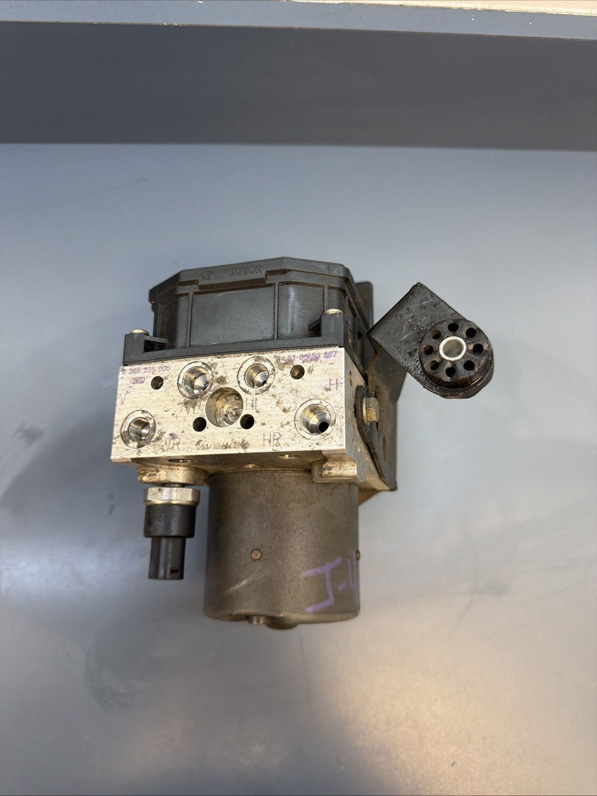 96-03 BMW E39 5/7 Series ABS DSC Anti Lock Brake Pump Control Module 6753867