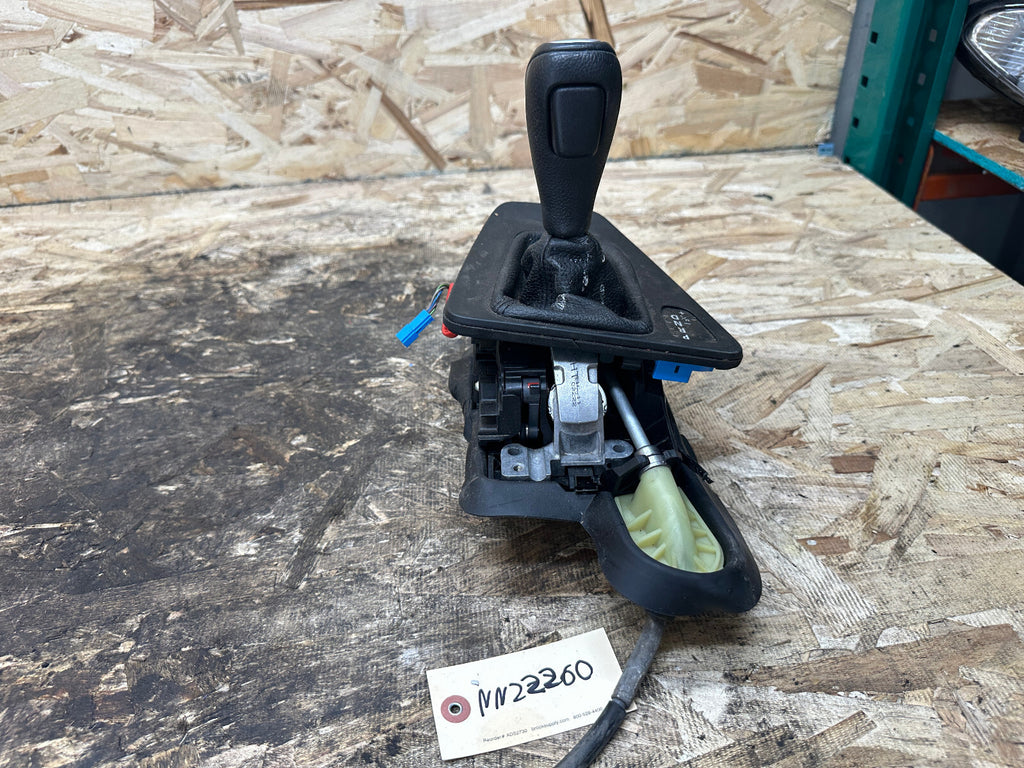 BMW 2006-2013 E90 AUTOMATIC TRANSMISSION GEAR SELECTOR/SHIFTER OEM 7603763