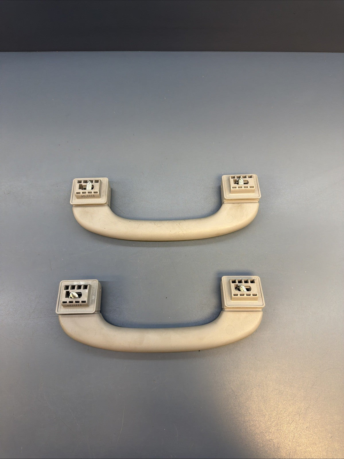 07-13 BMW 328 E92 Front Upper Interior Roof Grab Handle Gray Set of 2 7033659