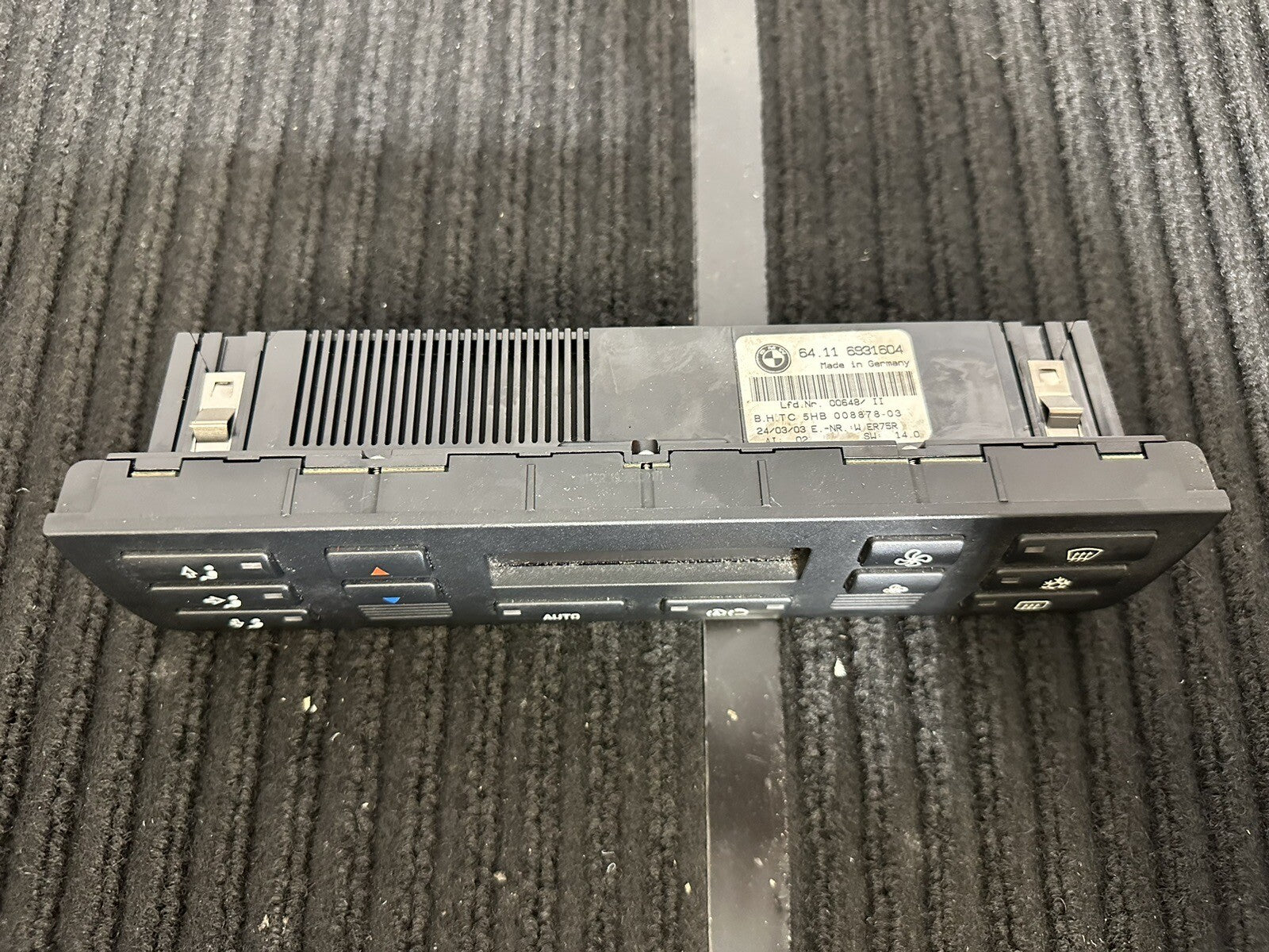 01-06 BMW E46 A/C AIR CONDITIONER HEATER CLIMATE CONTROL PANEL OEM 6931604