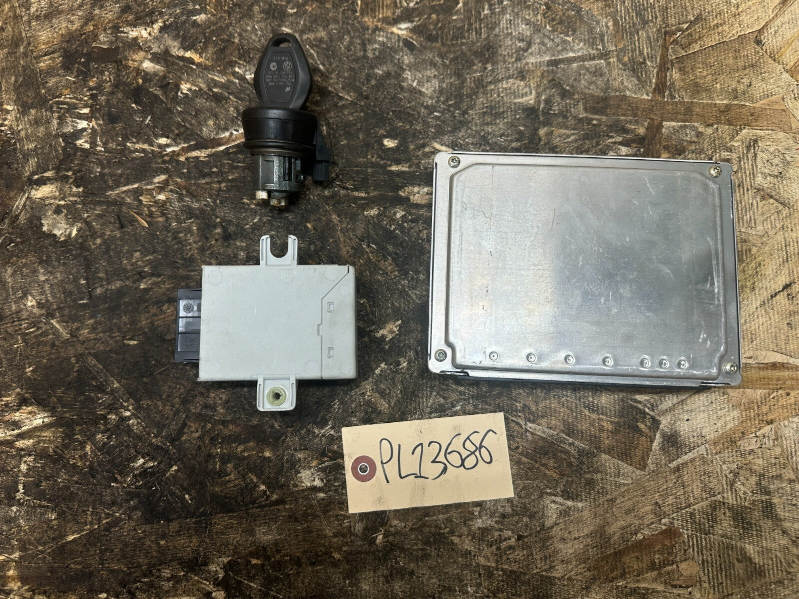 BMW 04-06 E46 LCI ECU+CAS IMMOBILIZER+KEY VIN MATCHED SET OEM 9145097+7533652