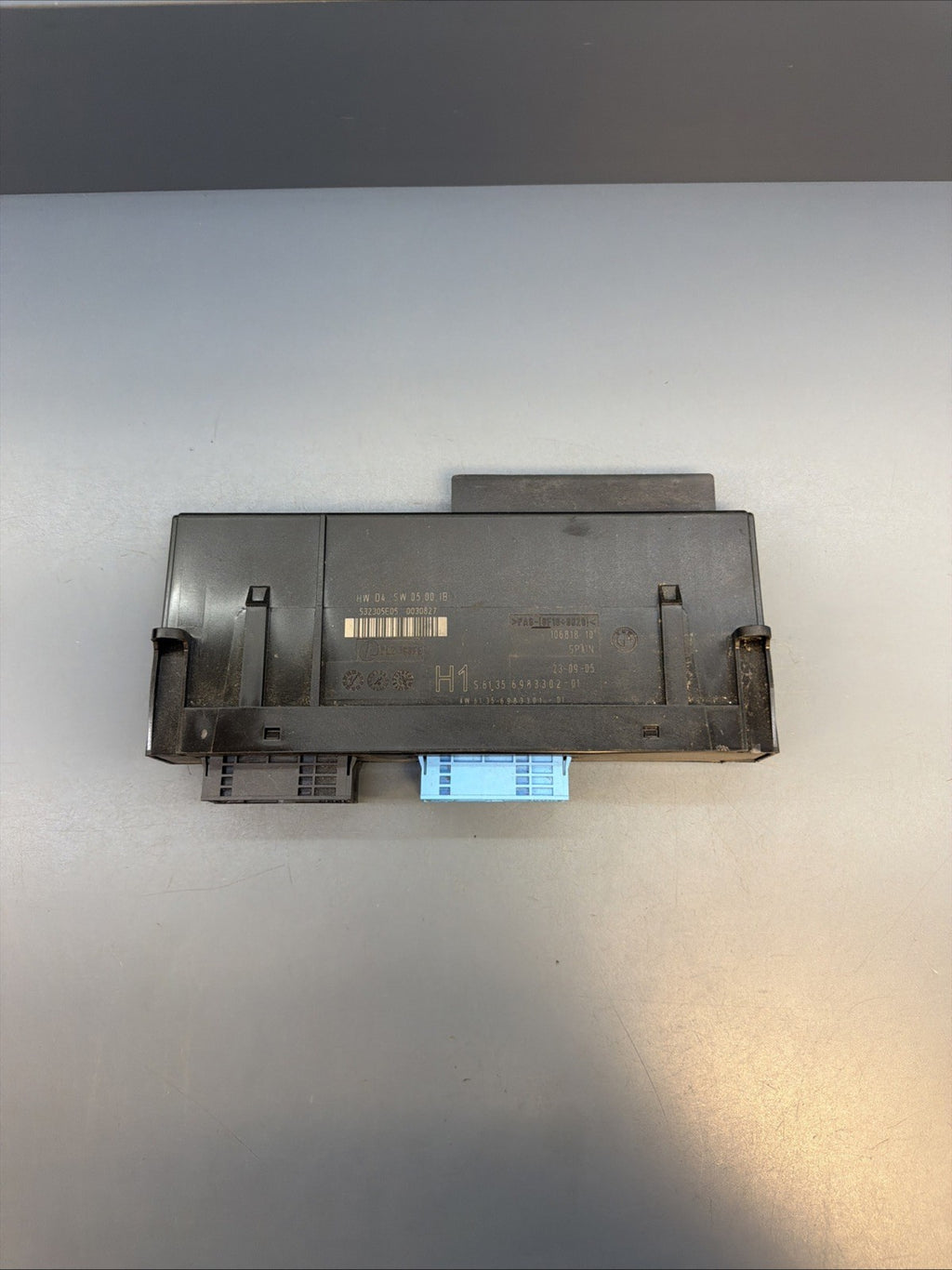 BMW E90 E91 E92 Body Control Module 6983302 OEM 06-13 325 328 330 335 M3