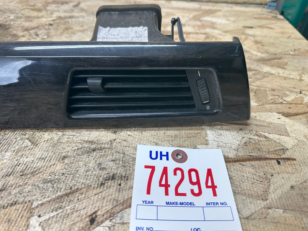 BMW 2004-2008 E90 3 SERIES RIGHT DASH VENT TRIM NUTWOOD OEM 7132851