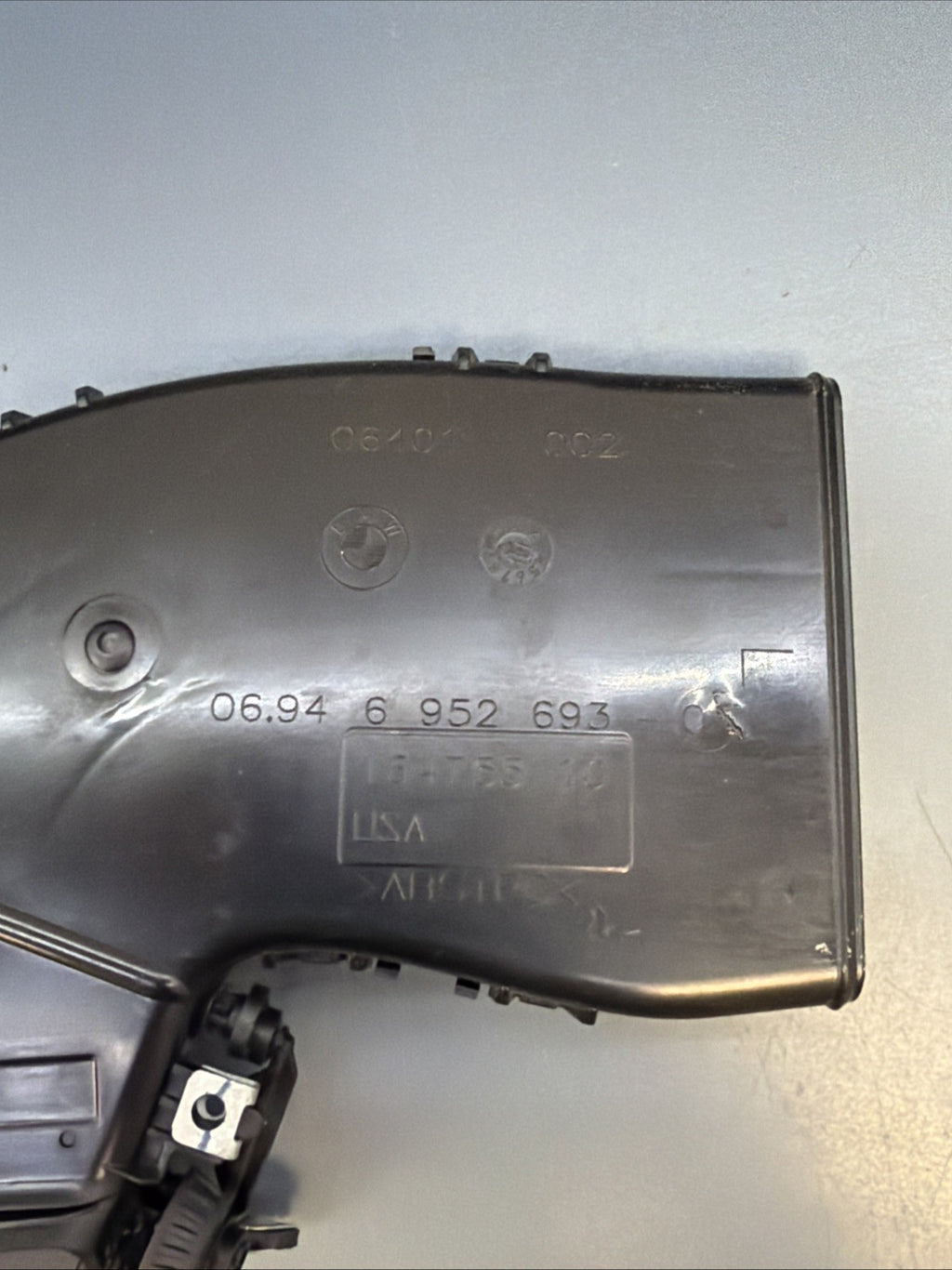 2011-2013 BMW X5 Left B Pillar Air Vent 6952693 OEM