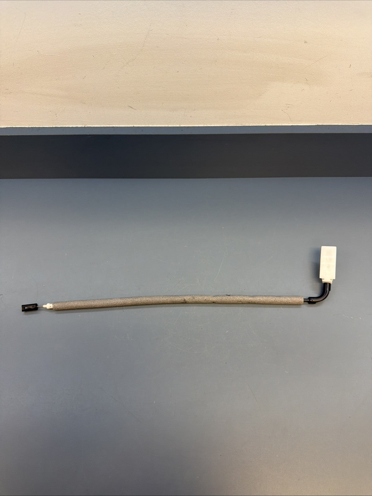 BMW 3 SERIES E90 E91 2007 / 05-11 FRONT LEFT SIDE DOOR HANDLE CABLE 3924752