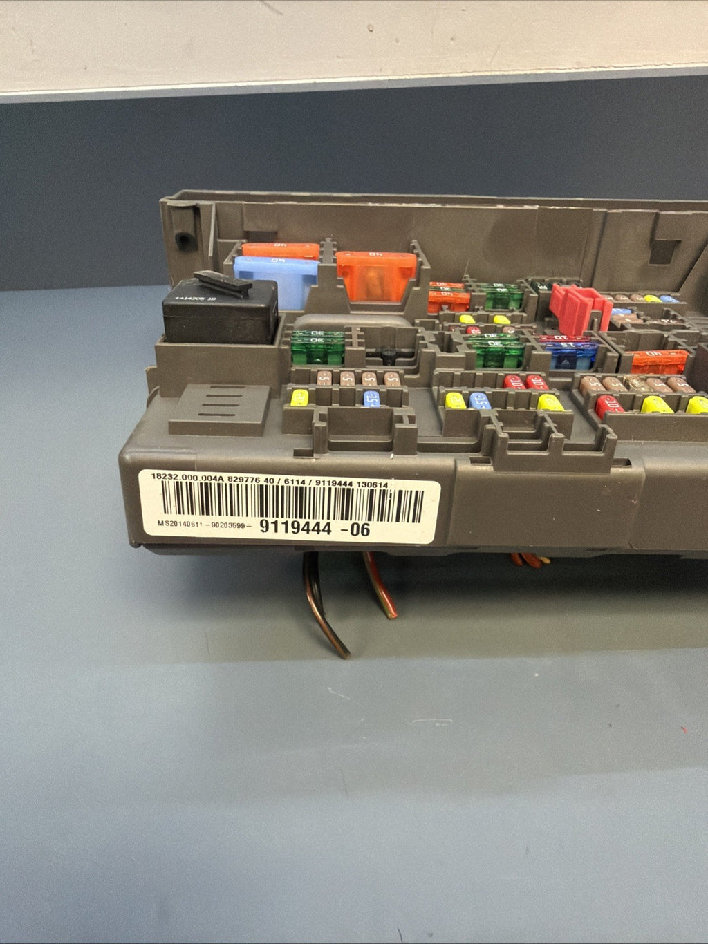 BMW 1 3 X1 Series E90 E91 E84 E87 Fuse Box Front Power Distribution 9119444