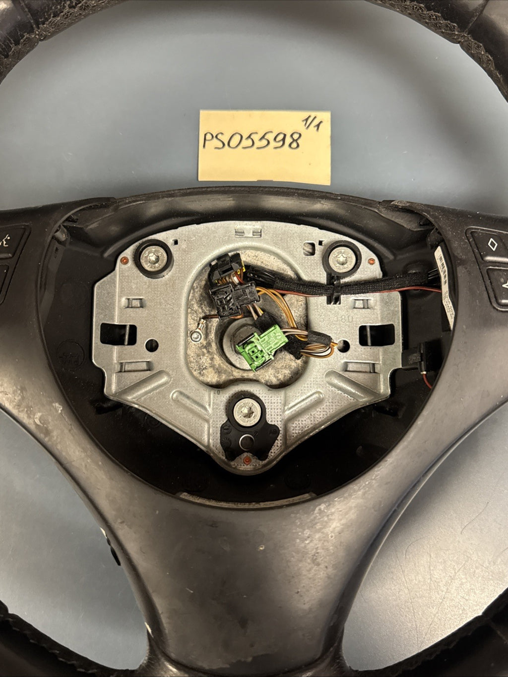 2006-2011 BMW E90 E92 E93 328i 330i 335i Sport Steering Wheel Leather *DEFEKT*