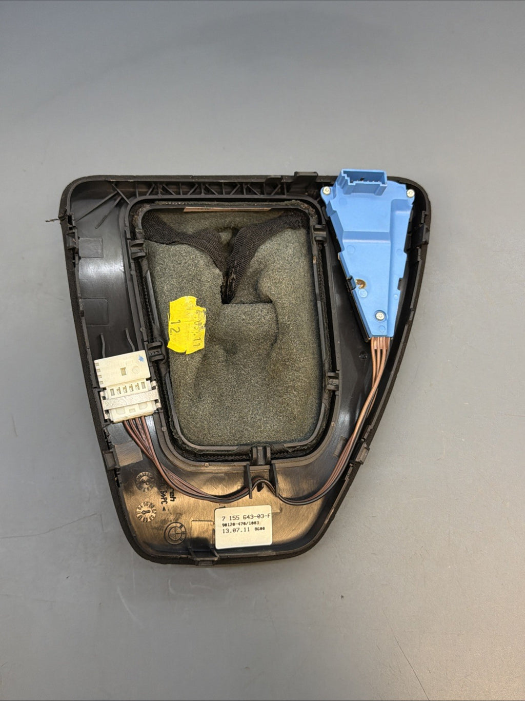 2007-2013 BMW E90 E92 E93 328i Automatic Gear Shifter Trim Bezel 7155643 Oem