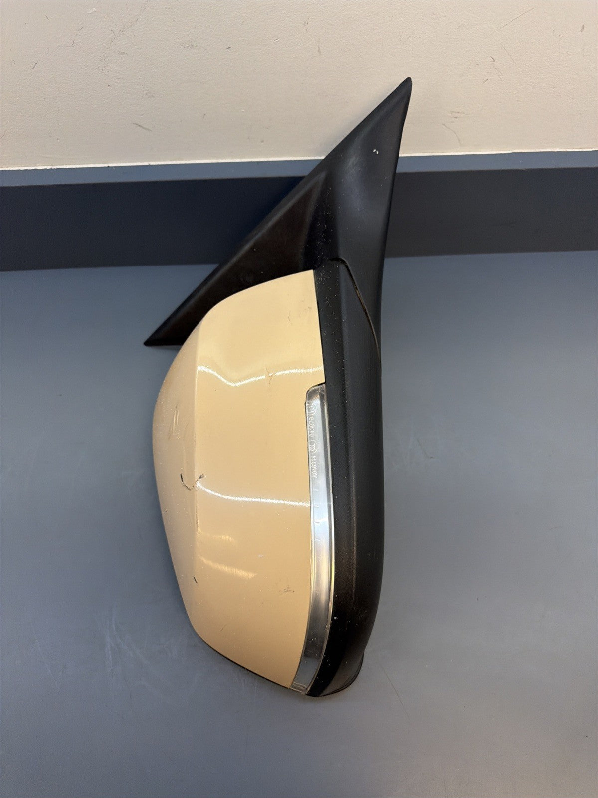 BMW F30 12-18   Front Right Passenger Side Door Mirror 021185 OEM