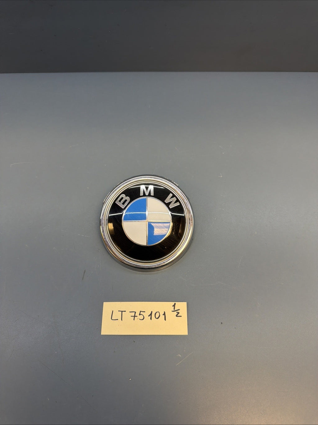 OEM 2007 2008 2009 2010 2011 2012 2013 BMW X5 E70 Rear Trunk Emblem 7157696
