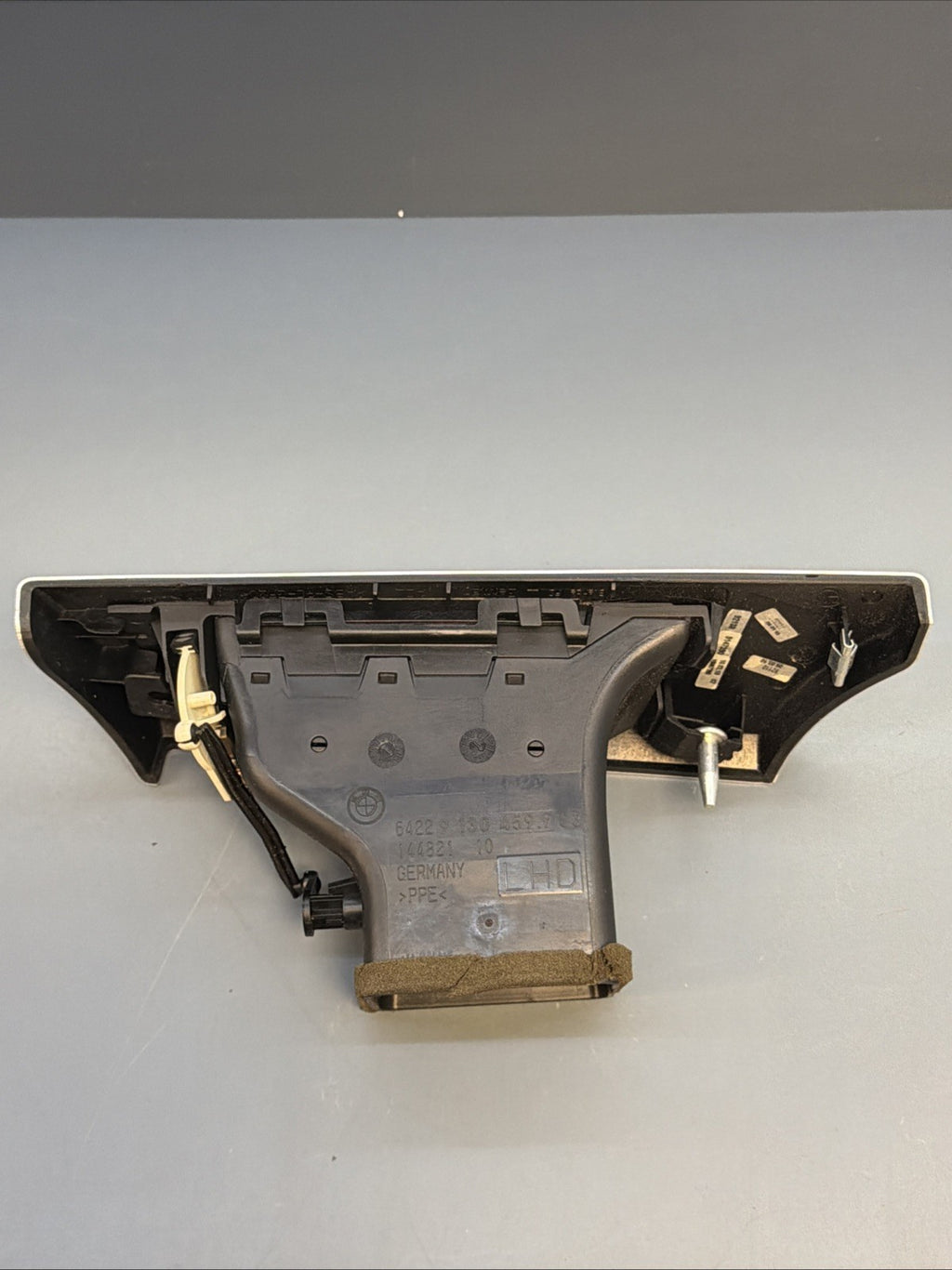 06-13 OEM BMW E90 E92 E93 335 328 Left Driver Side Dash Air Vent SILVER 9130461