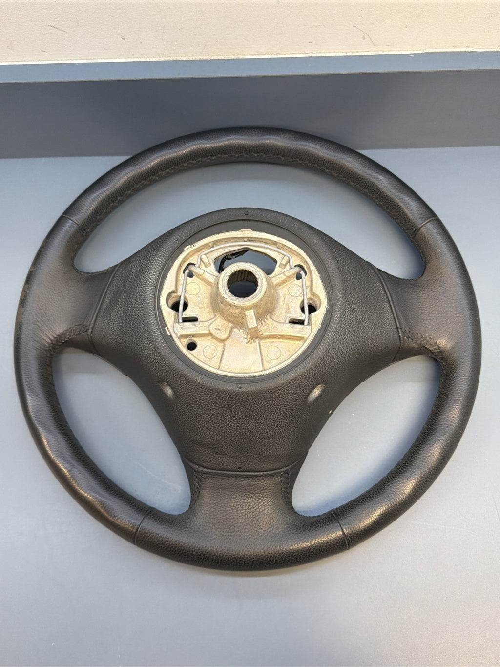 06-12 OEM BMW E90 E91 BASE Leather Steering Wheel Heated Multifunction 6795569