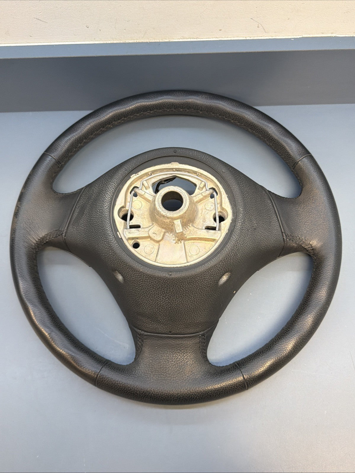 06-12 OEM BMW E90 E91 BASE Leather Steering Wheel Heated Multifunction 6795569