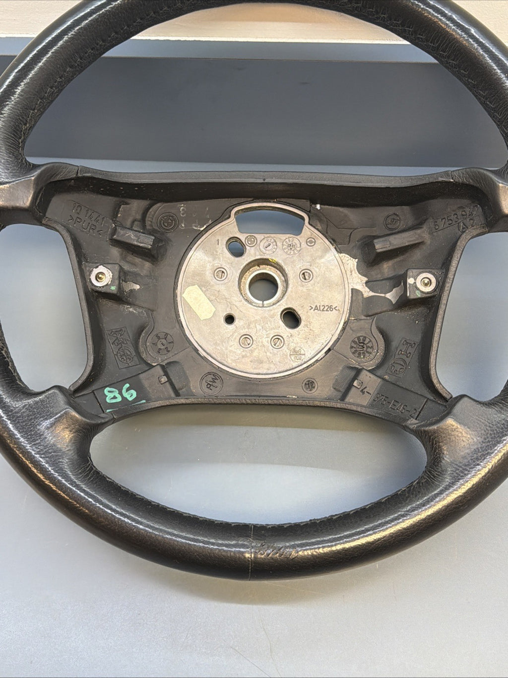 99-06 BMW OEM 325 STEERING WHEEL W/O CONTROL SWITCHES LEATHER BLACK OEM