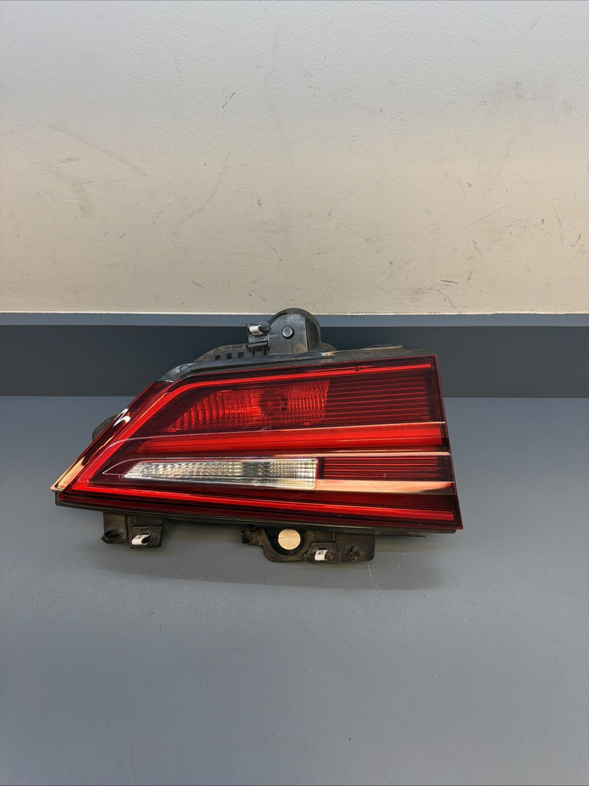 2018-2020 BMW X2 F39 REAR LEFT SIDE INNER TAILLIGHT TAIL LIGHT LAMP F03689500G
