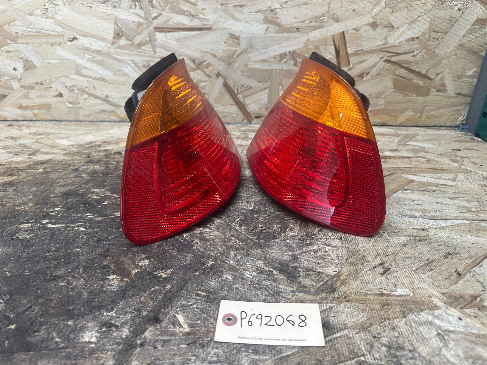 BMW 03-06 E46 LCI 3 SERIES CONVERTIBLE REAR OUTER TAIL LIGHTS L+R 2PC SET