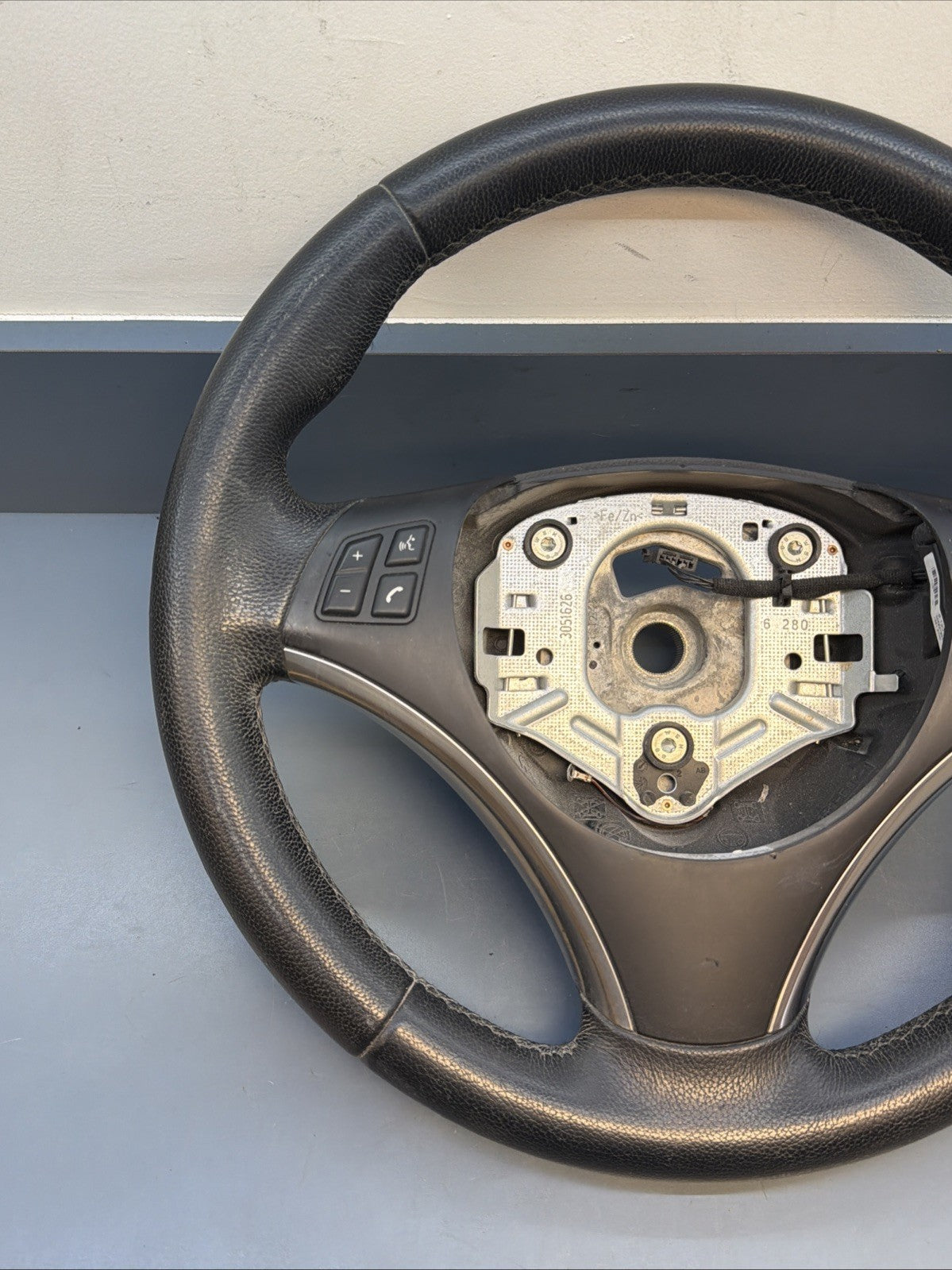07-11 OEM BMW E82 E90 E92 E93 X1 328 335 Sport Leather Steering Wheel 6772147