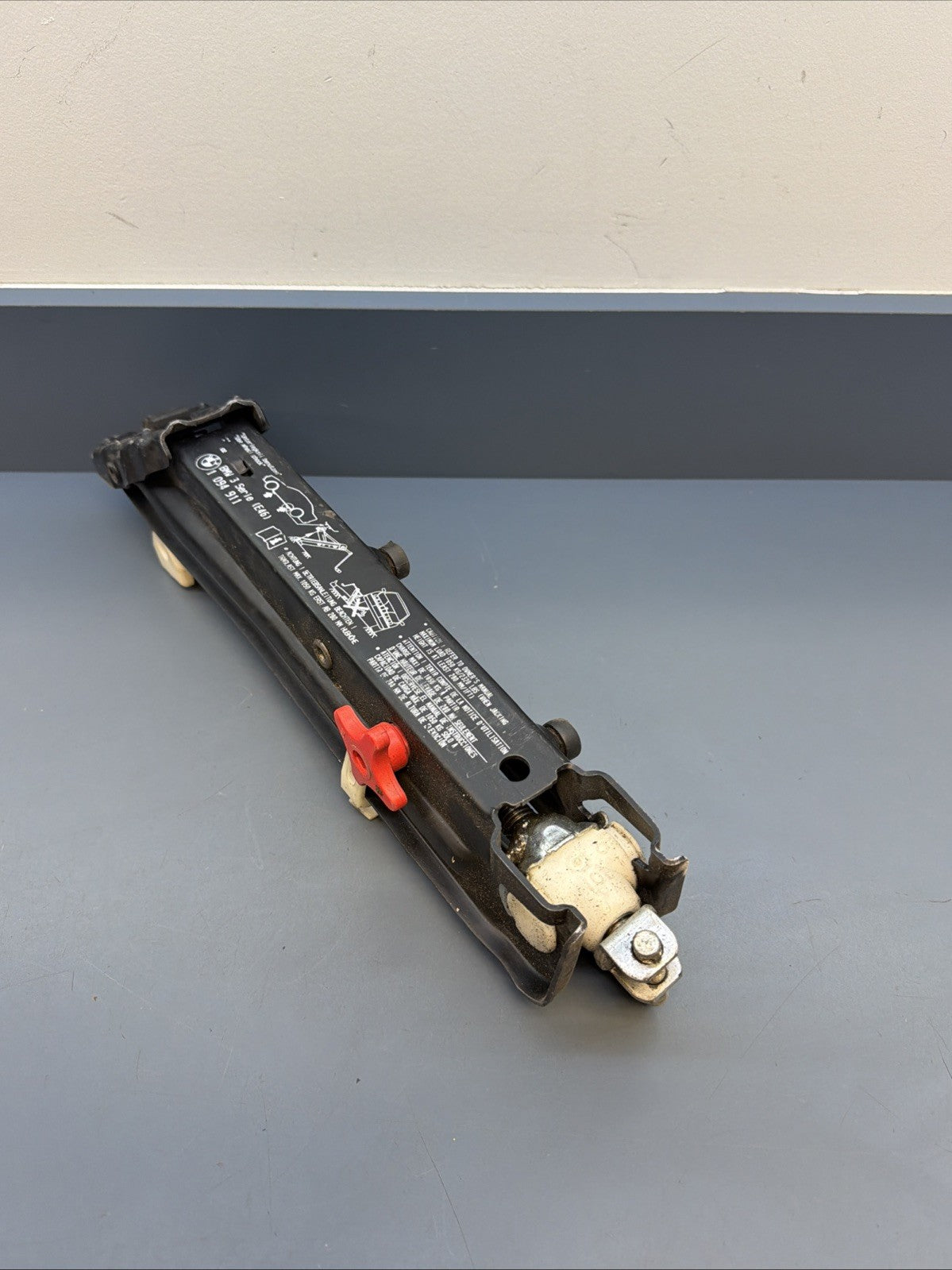 1999-2012 BMW E46 E90 Emergency Floor Jack 1094911 OEM