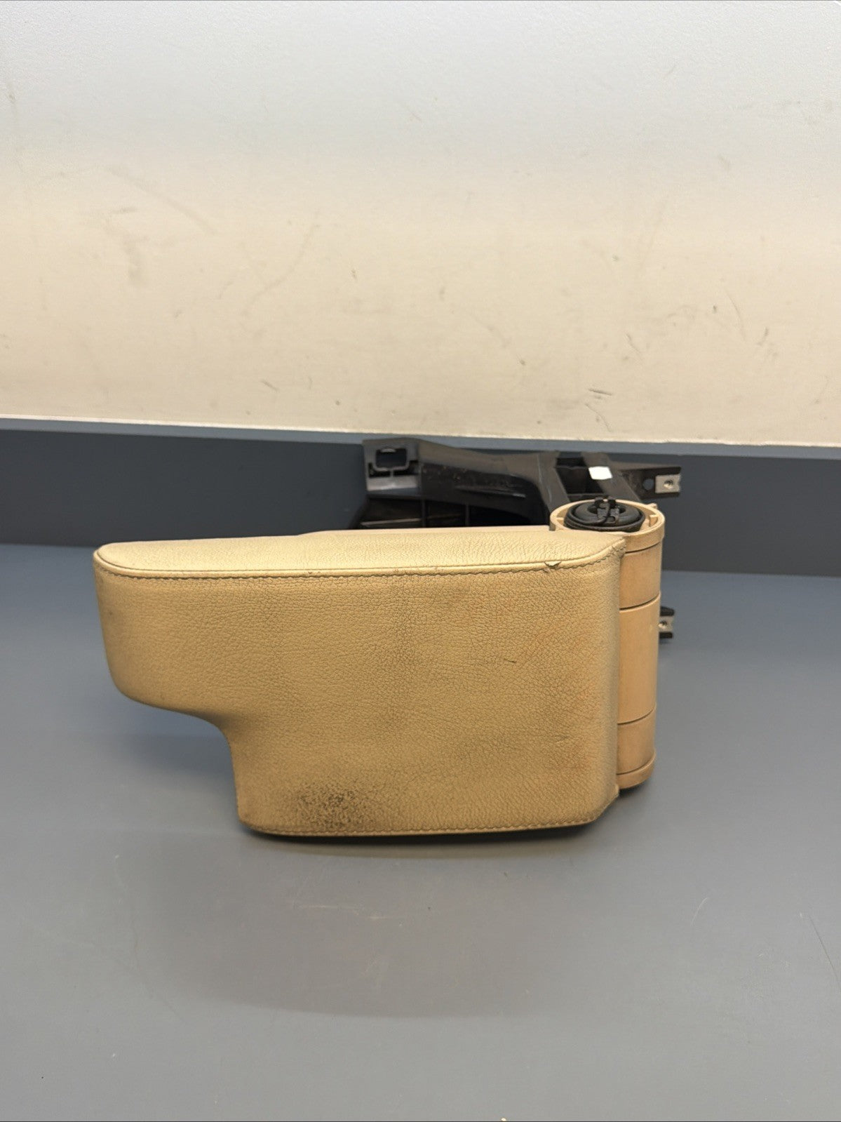 01-06 BMW E46 3 Series Center Console Armrest Storage Box Genuine BEIGE 8213678