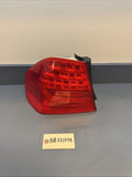 BMW 09-11 E90 LCI LEFT DRIVER SIDE REAR OUTER TAIL LIGHT OEM 7289429