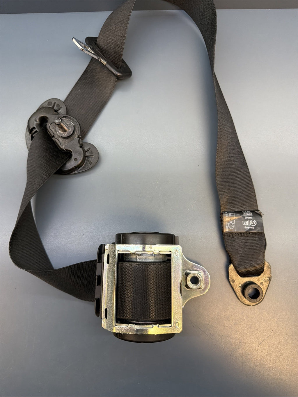OEM Front Left Seat Belt FOR 2007 2008 2009 BMW 528i 535I E60 601629800D