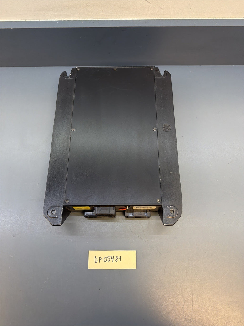 1999-2000 BMW 528i 740i E38 E39 Amp Amplifier 8386281 OEM