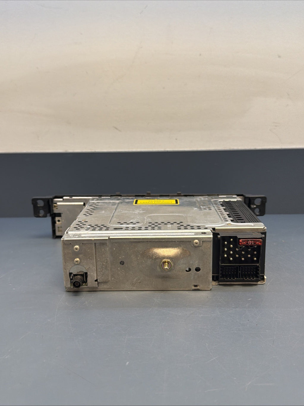 99-06 BMW E46 PROFESSIONAL BUSINESS CD AM FM TUNER PLAYER UNIT OEM 6943429