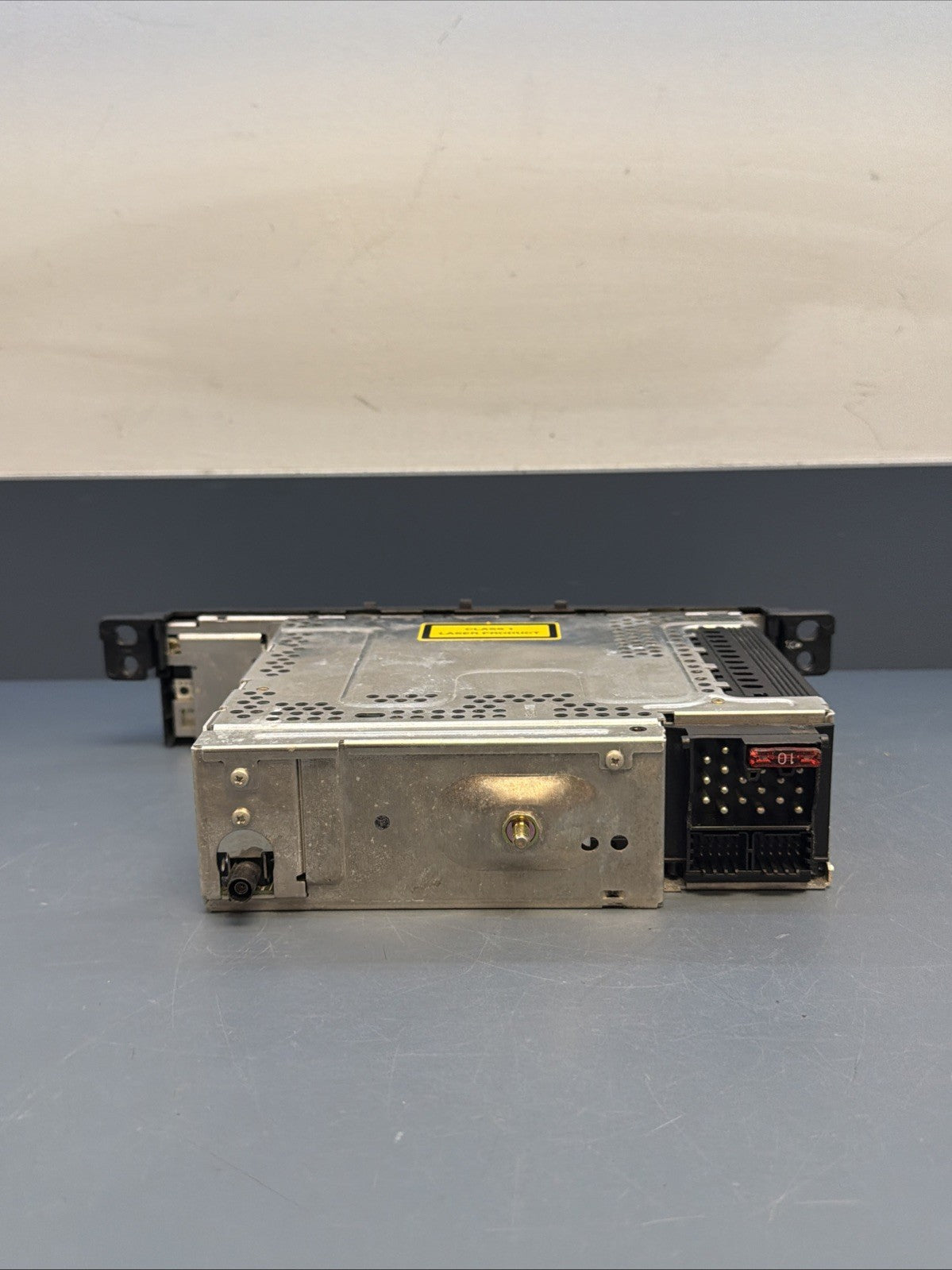 99-06 BMW E46 PROFESSIONAL BUSINESS CD AM FM TUNER PLAYER UNIT OEM 6943429