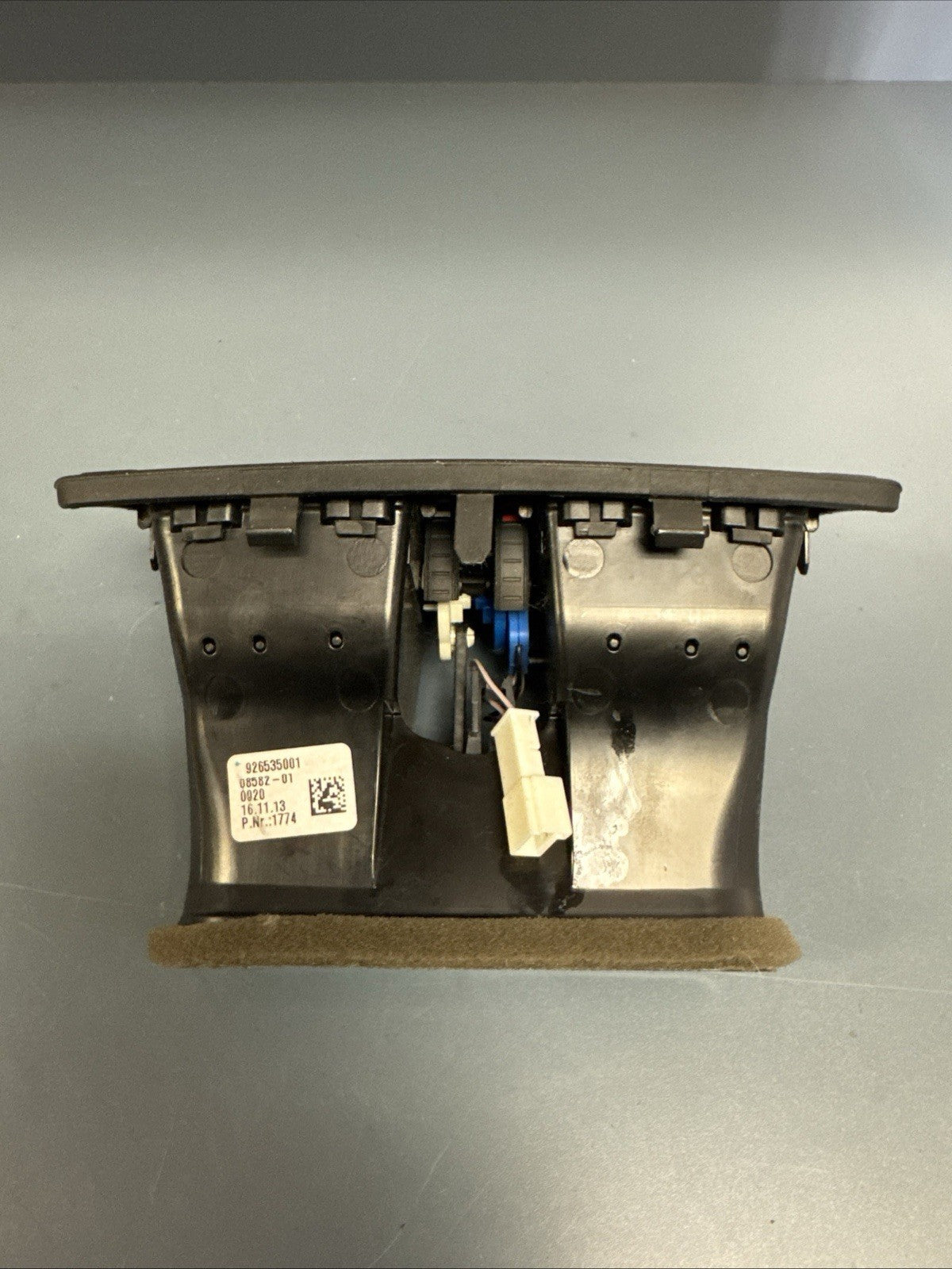 2012-2016 BMW 328i 320i 335i Rear Center Console Air Vent Grille 9265350OEM