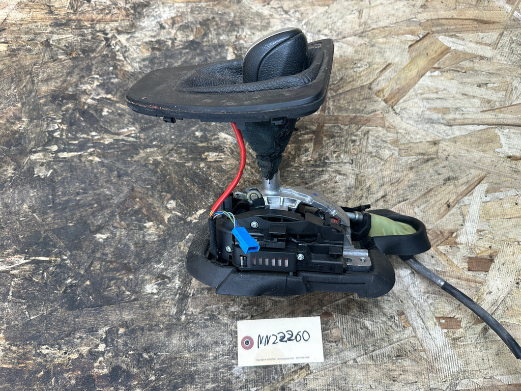 BMW 2006-2013 E90 AUTOMATIC TRANSMISSION GEAR SELECTOR/SHIFTER OEM 7603763