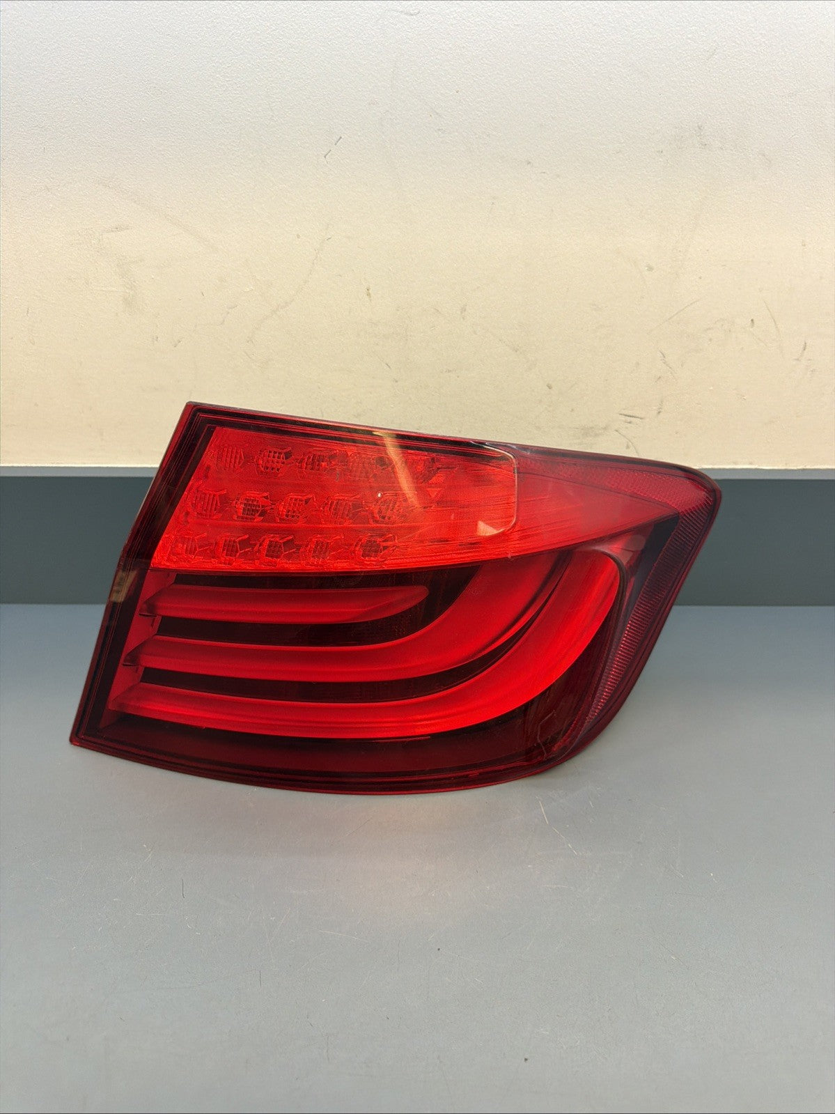 2011-2013 BMW 535i 528i 550 Passenger Right Rear Tail Light 173462-02 OEM