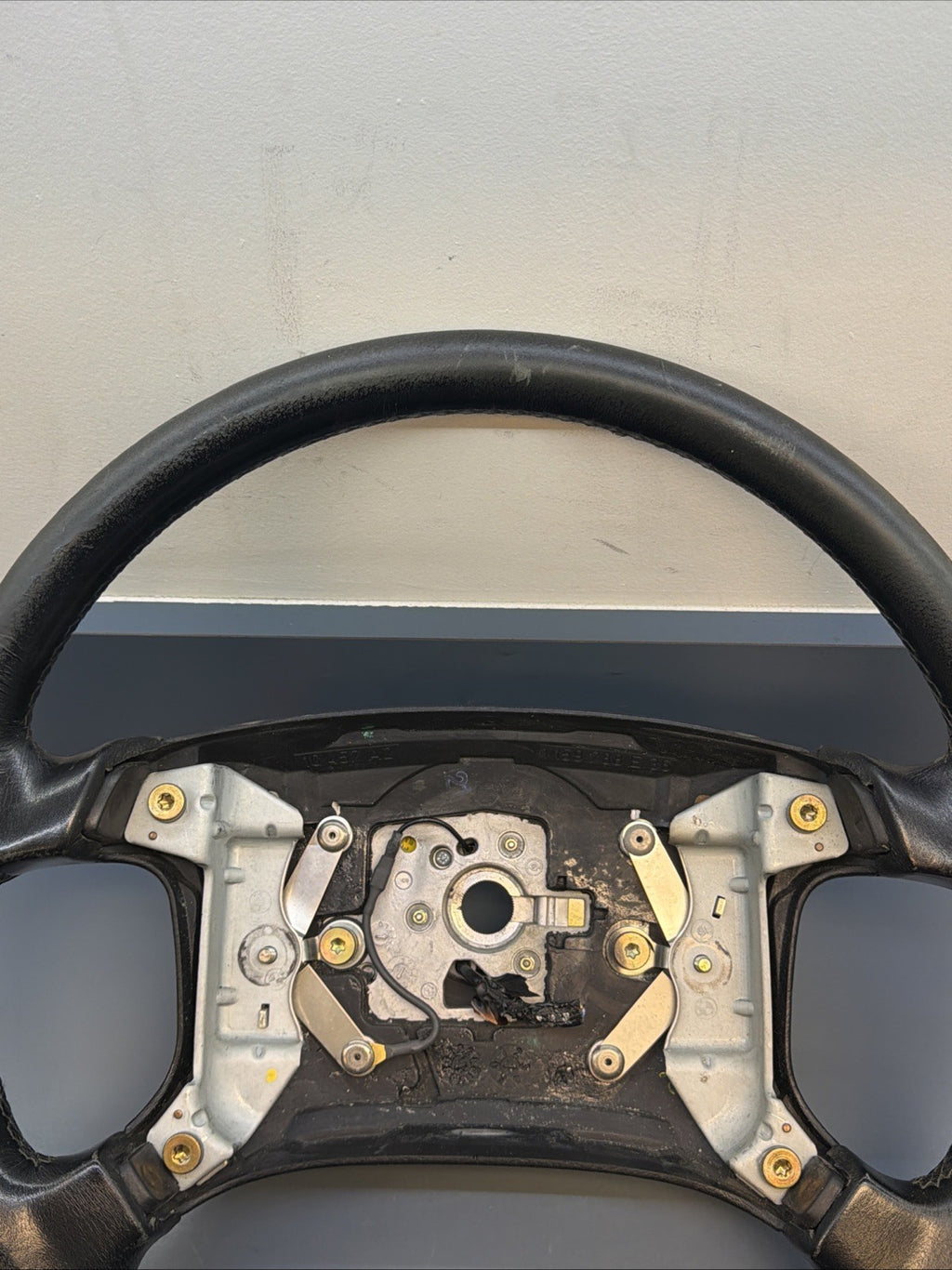 92-99 Bmw E36 3 Series Front Driver Side Black Leather Steering Wheel 1159788