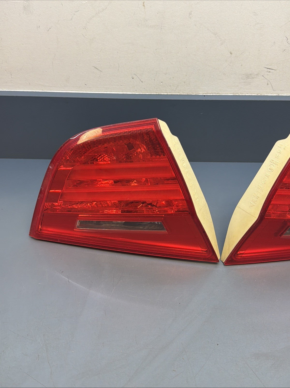 09-11 BMW E90 M3 335 328 Left And Right Inner Trunk Tail Light 7289427 7289428